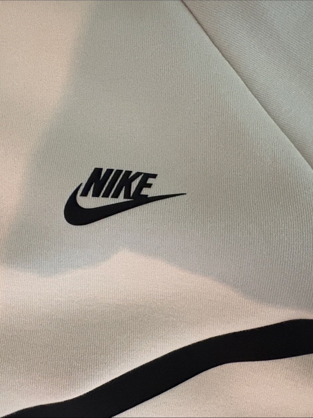 Nike White Hooded Performance Jacket with Black Trim - Picture 3 of 8